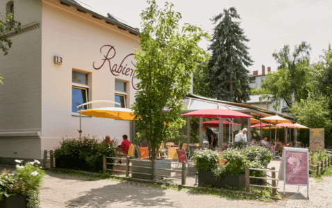 https://liven.de/wp-content/uploads/2026/09/liven-cafeteria-1.png